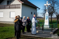 kriz_trojeglava_25